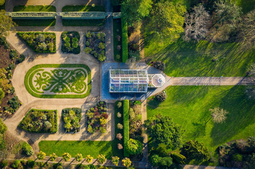 malahide-castle-garden